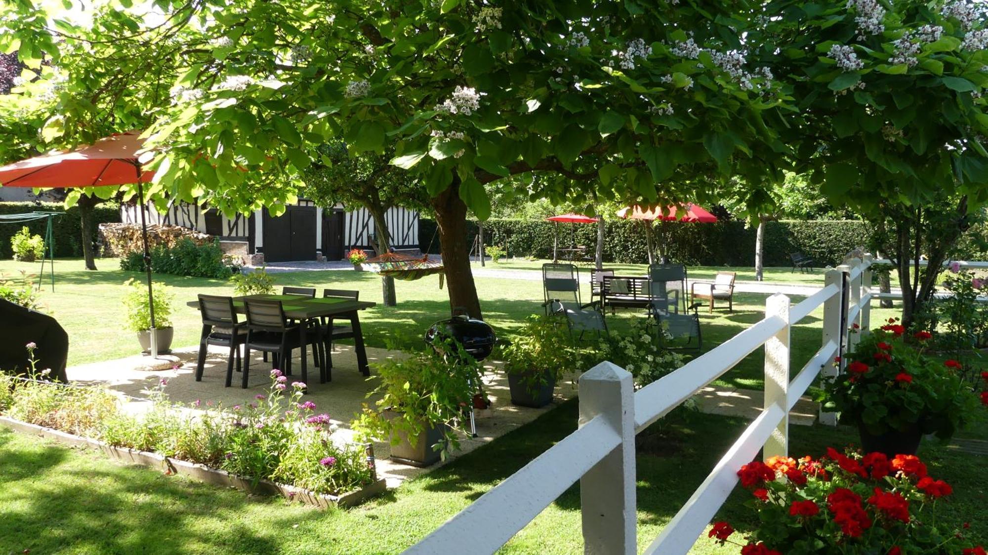 Le Pressoir Apartment Beaumesnil  Екстериор снимка
