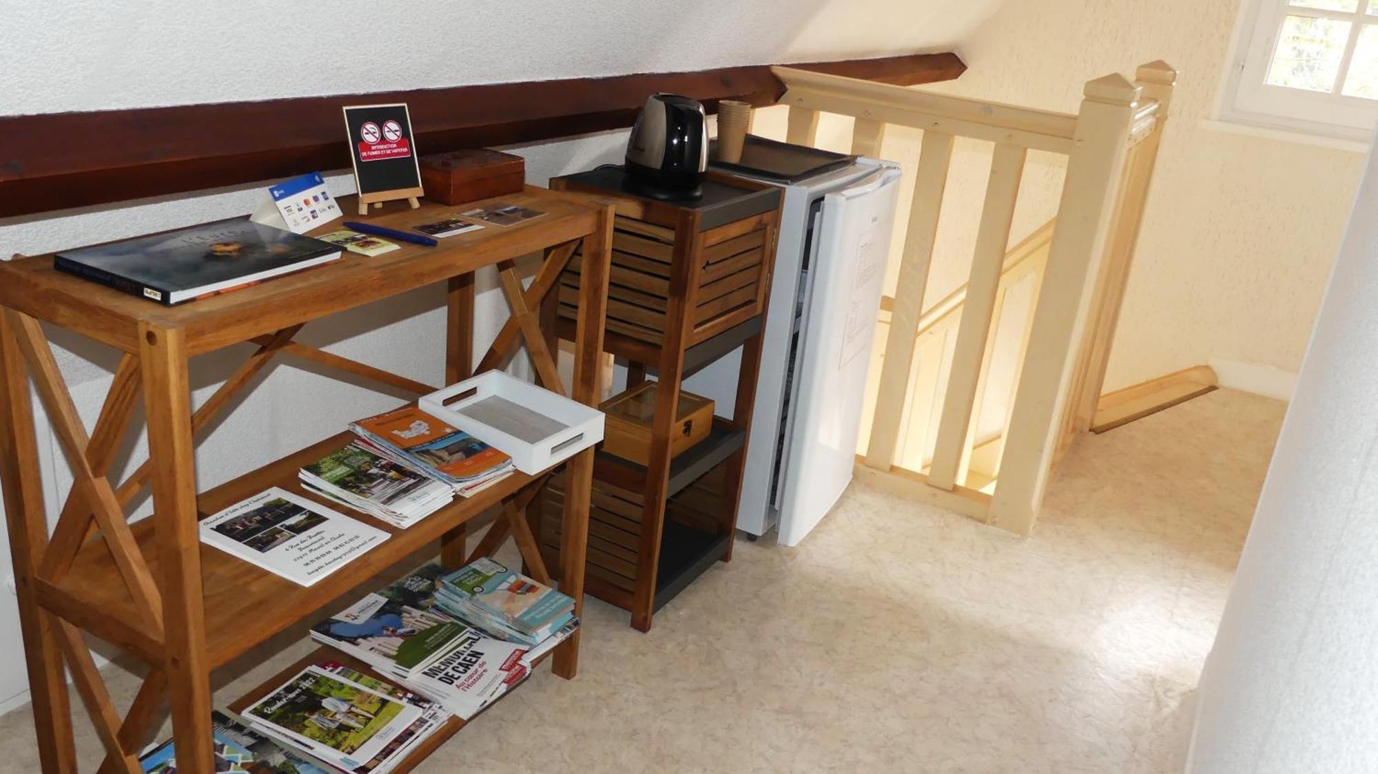 Le Pressoir Apartment Beaumesnil  Екстериор снимка